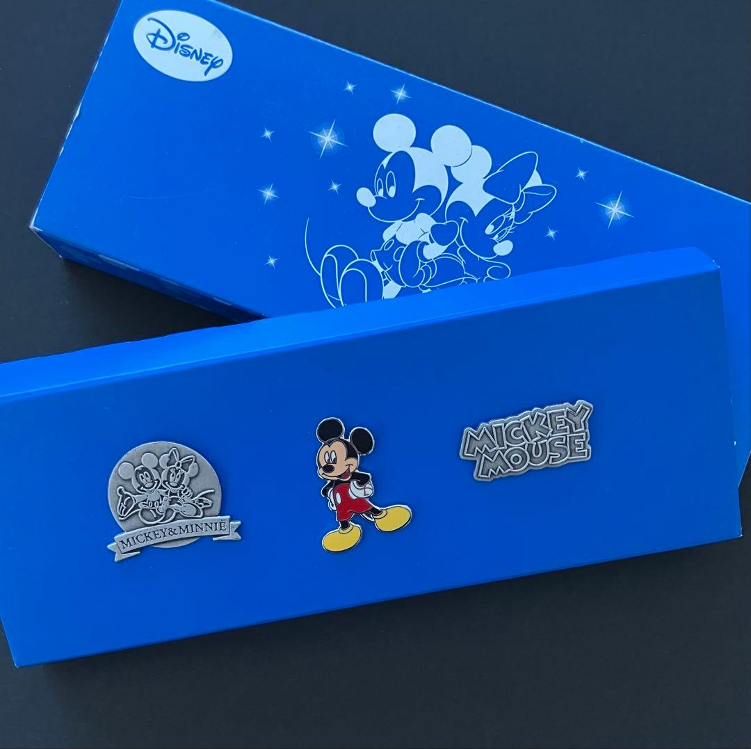 ミッキーマウス&ディズニーピンバッジ☆ - メルカリ