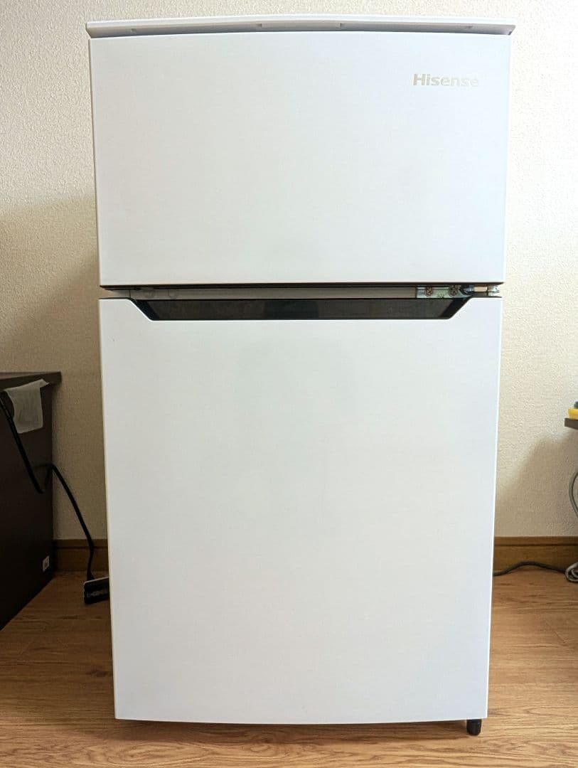 冷蔵庫・冷凍庫 Hisense HR-B95A 93L 冷蔵庫 ホワイト HR-B95A-W [93L /2ドア /右開きタイプ] [冷凍室 26L