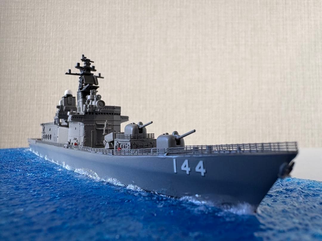 1/700 海上自衛隊 護衛艦くらま 全塗装 洋上ジオラマ - メルカリ