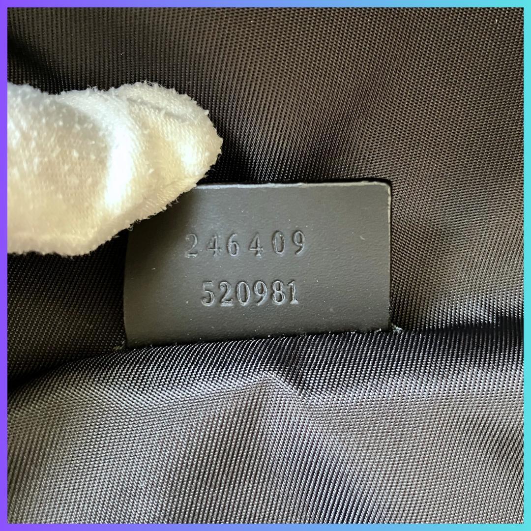 Aliyさま専用 GUCCI グッチシマ レザー ボディバッグ 収納袋、箱付属