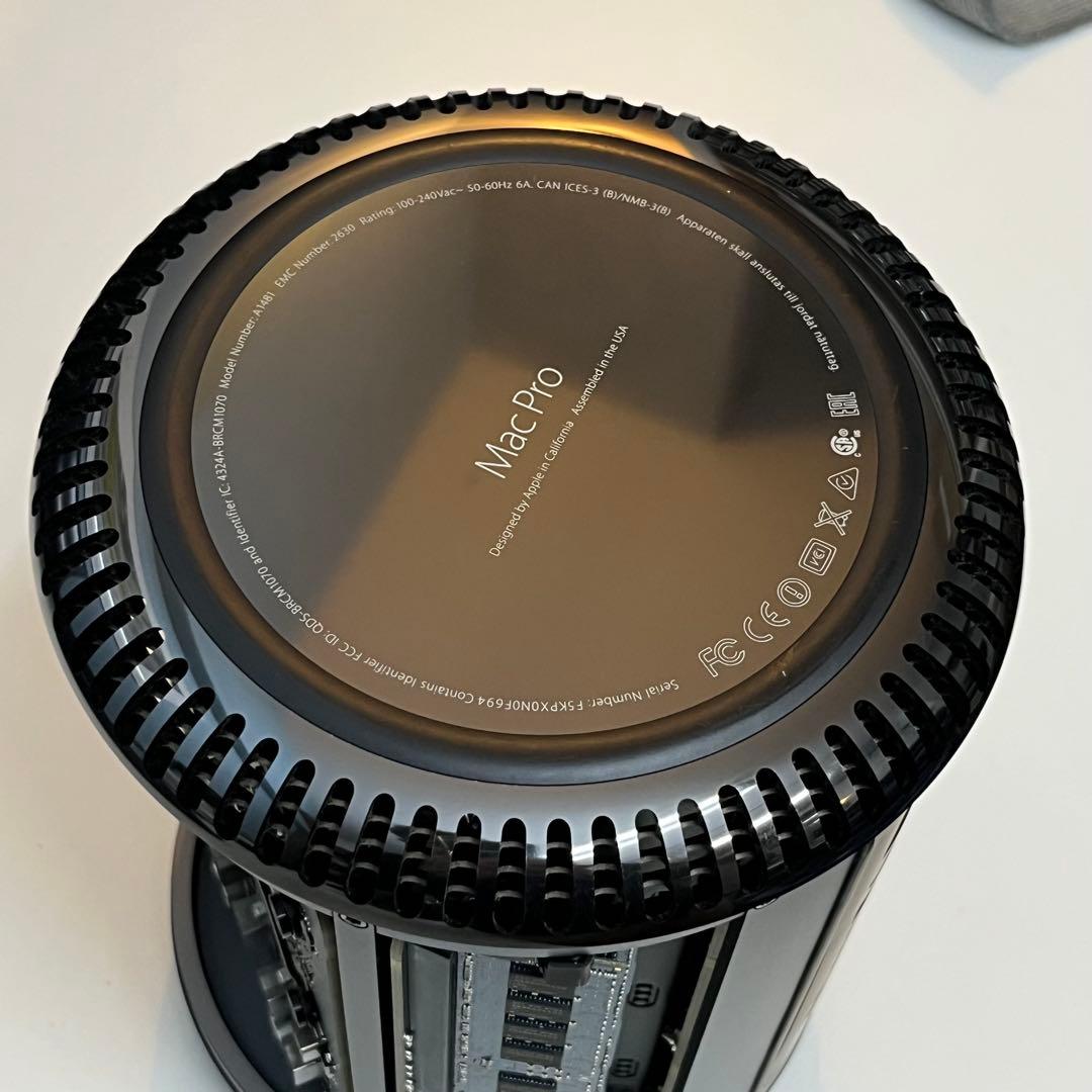 Mac Pro (Late 2013) 3.5GHz 6コア D700 64GB