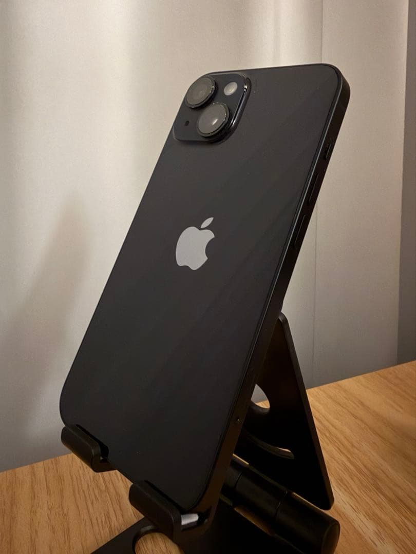 iPhone 14 128GB ミッドナイト 1.8m充電ケーブル付属 - メルカリ