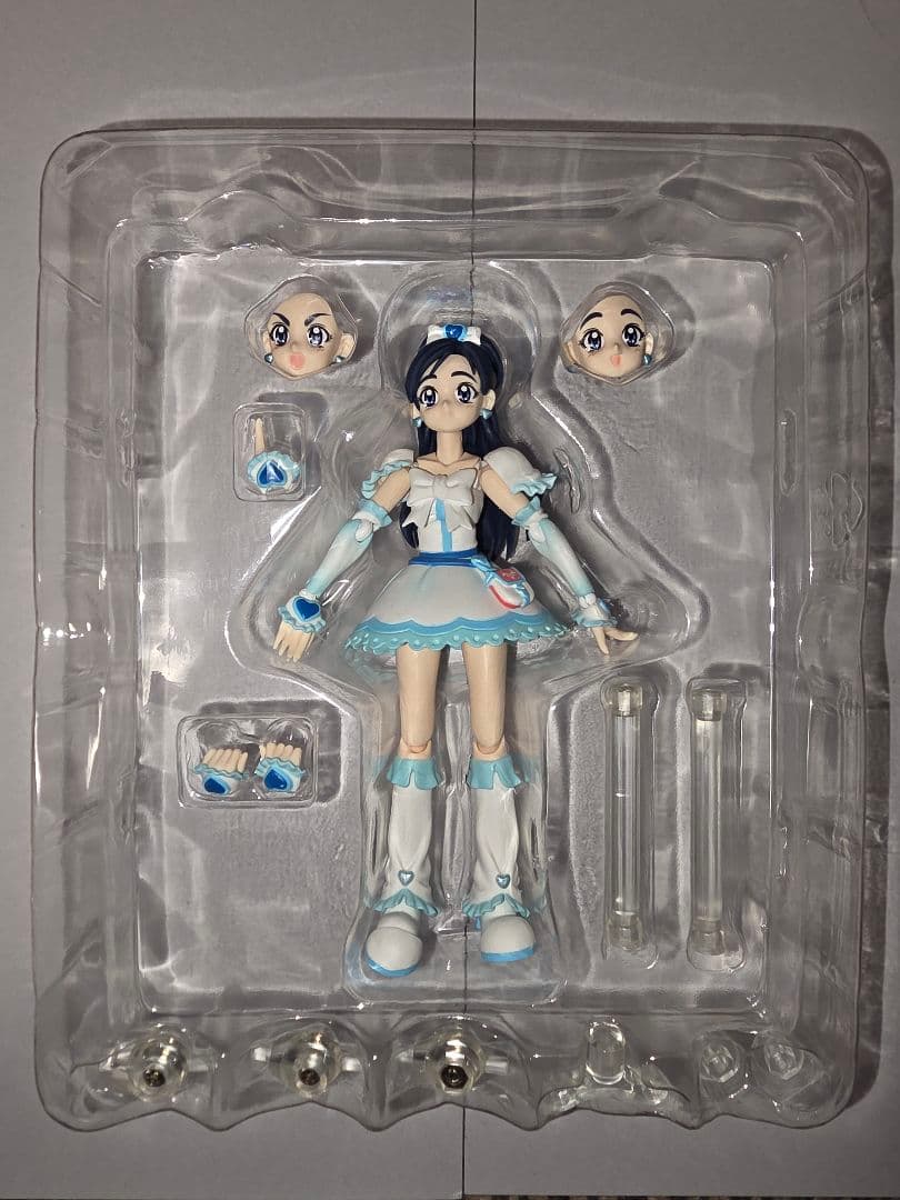 S.H.Figuarts ふたりはプリキュア キュアホワイト キュアブラック