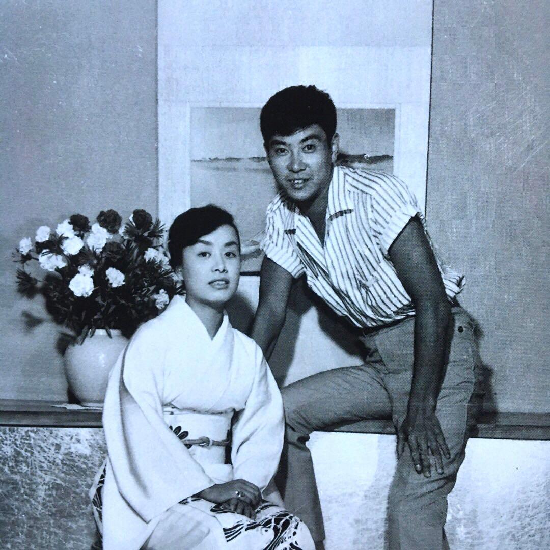 未使用新品 美空ひばり 写真集 未公開 画文集 ミニCD付 永久愛蔵版