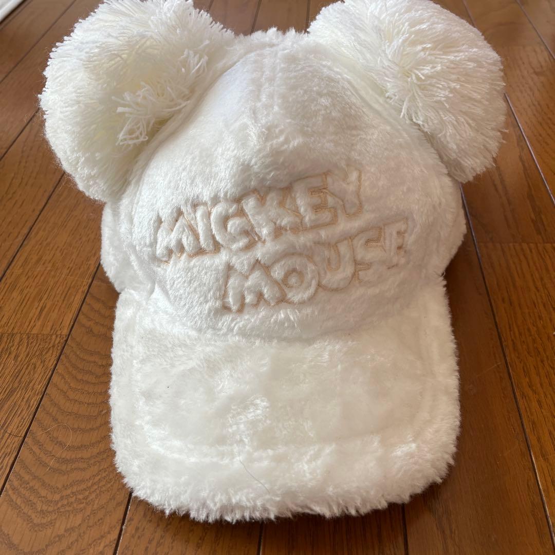 東京ディズニーリゾート ミッキー ファーキャップ ホワイト ほぼ未使用