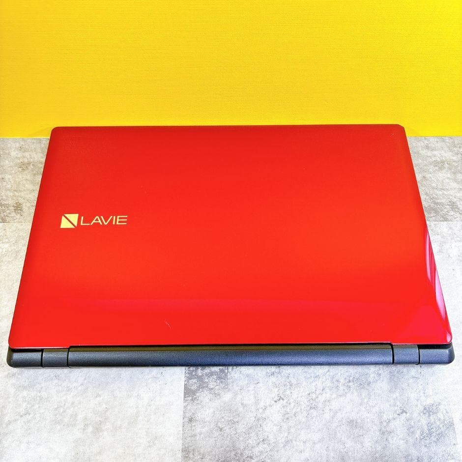 かわいい赤❣SSD搭載で快適✨Win11薄型カメラ付きノートパソコン 仕事や