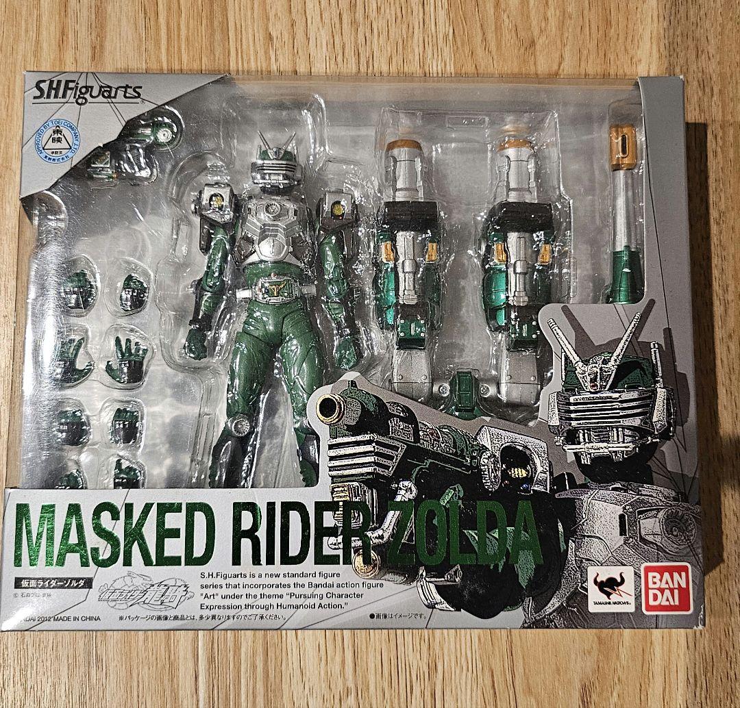 SHFiguarts 仮面ライダーゾルダ　フィギュアーツ Amazon.co.jp: TAMASHII NATIONS S.H.フィギュアーツ 仮面ライダー