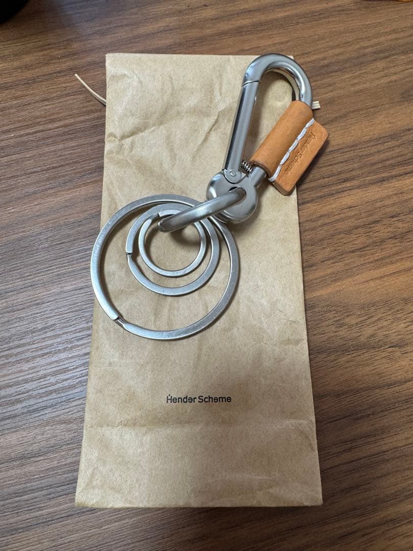 エンダースキーマ カラビナ ナチュラル