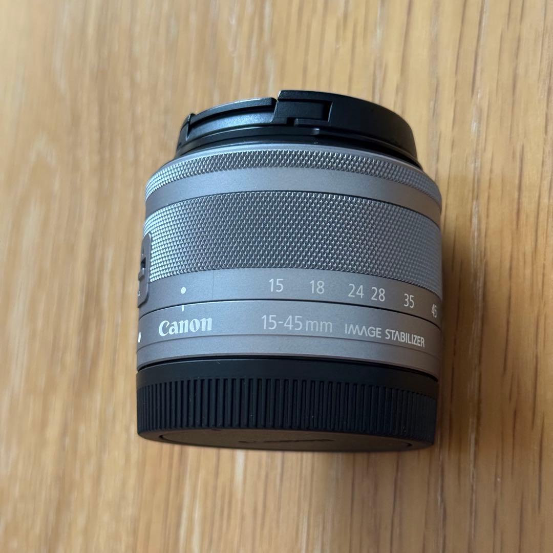 山*田様 《最終値下げ》 Canon EOS kiss M2 ホワイト レンズ2