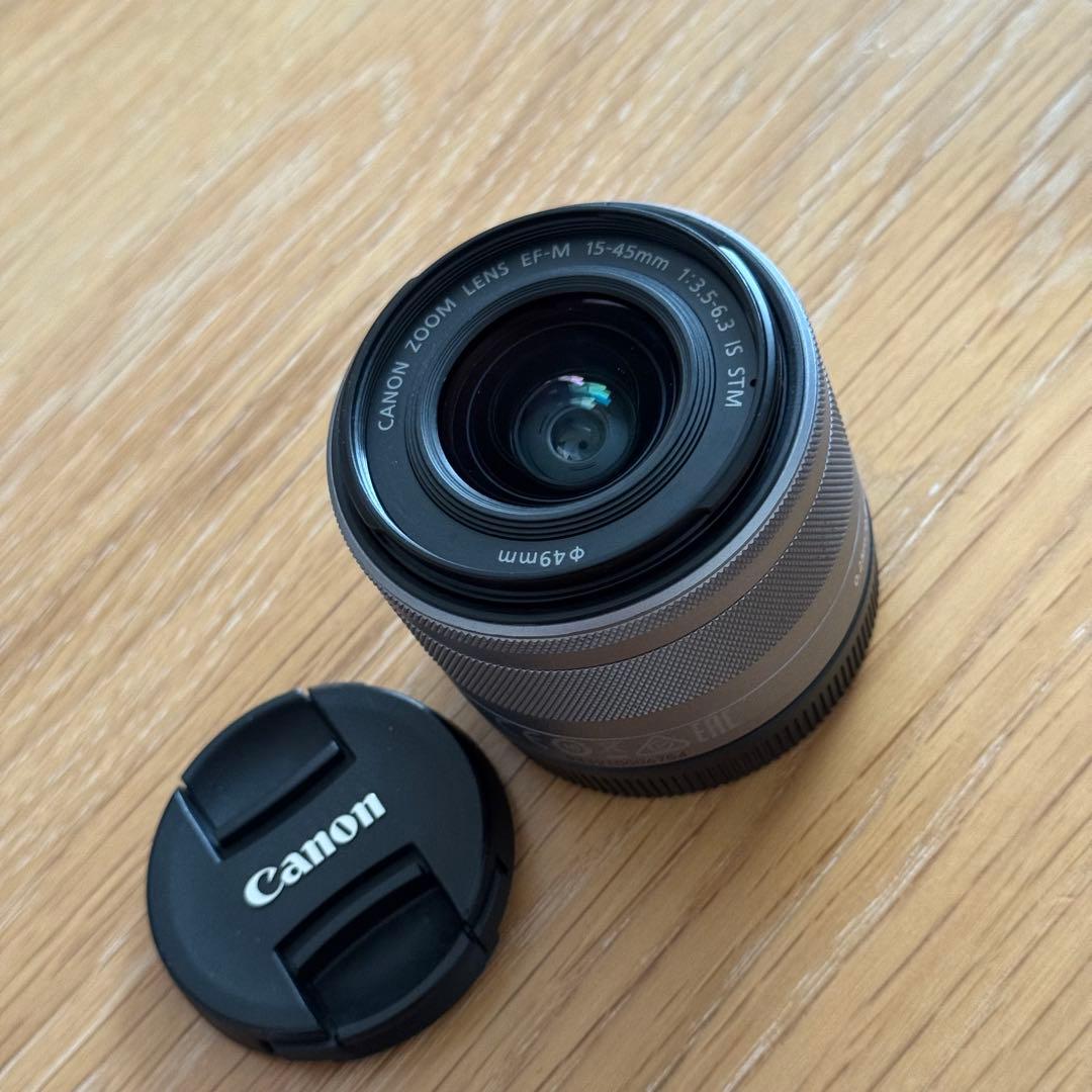 山*田様 《最終値下げ》 Canon EOS kiss M2 ホワイト レンズ2