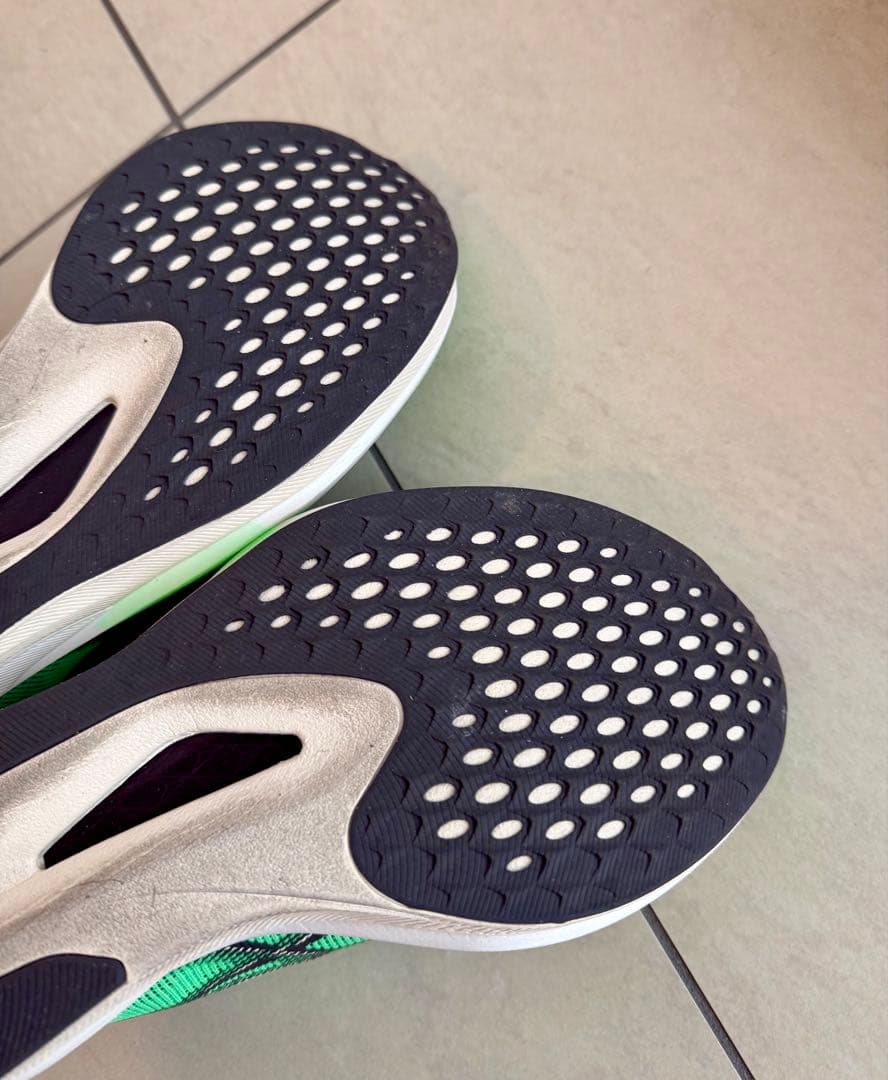 ヤ*ー様 26.0cm MAGIC SPEED 5