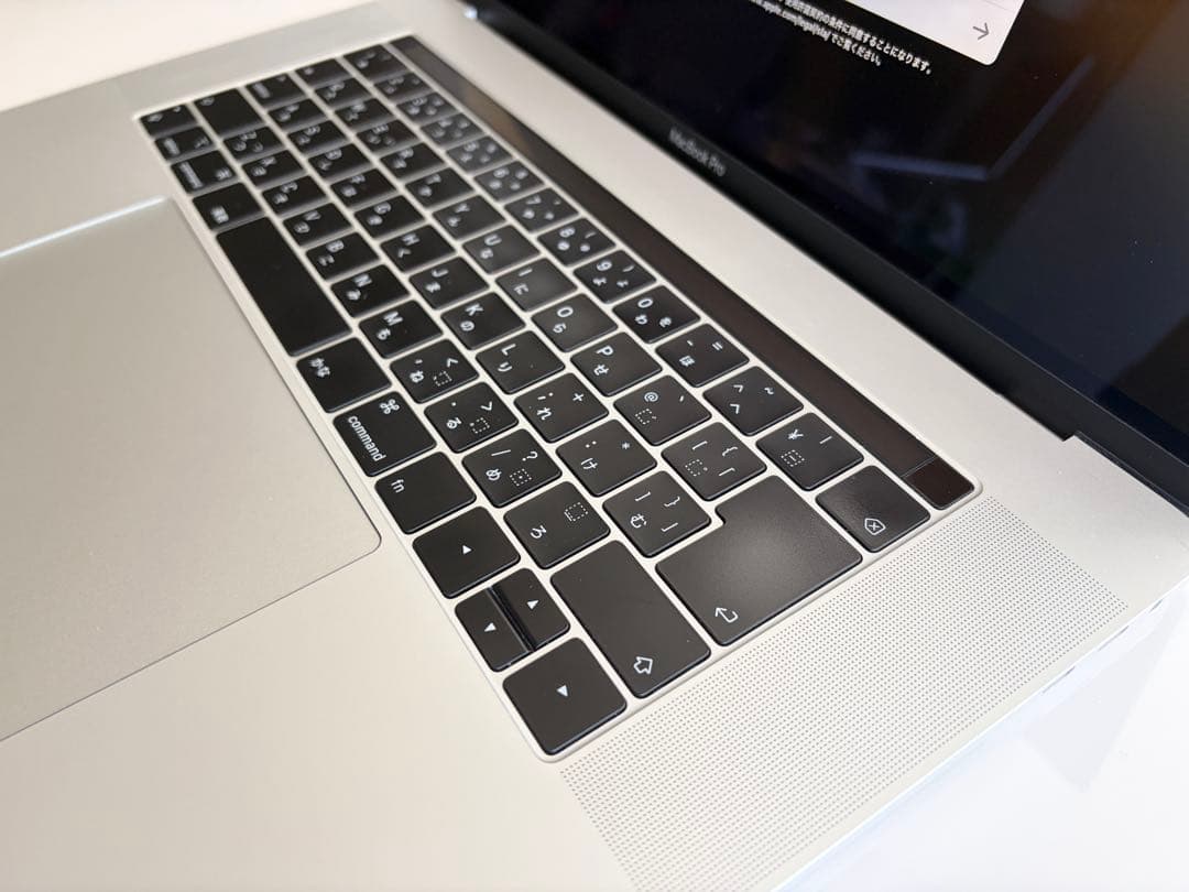 MacBook本体 Macbook pro 2019 15inch 16GB 2.4GHz 9i