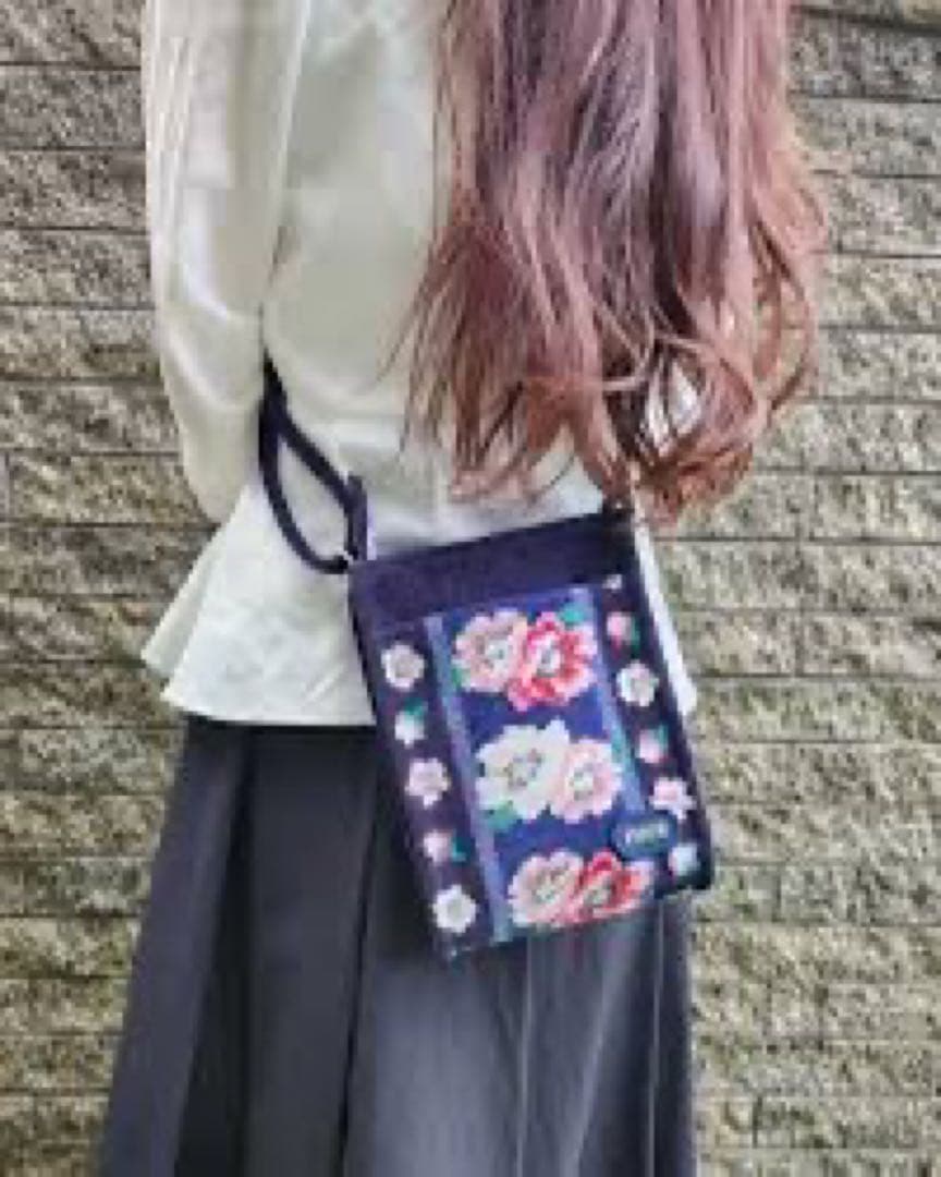 ☆フェイラー ☆アネモネパドドゥ ショルダーバッグ スマホケース