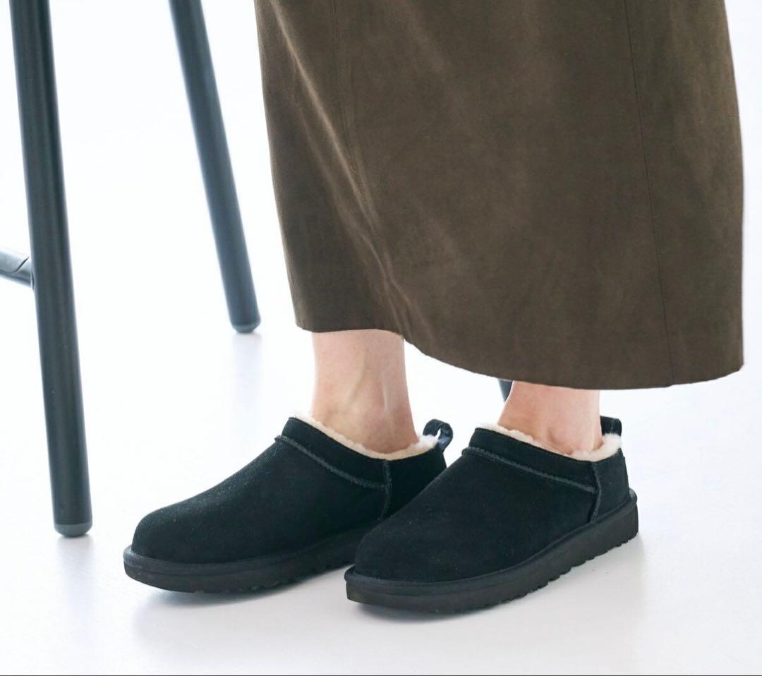 Y*️様 UGG クラシック マイクロ ショートブーツ　ブラック UGG＞クラシック マイクロ ショートブーツ/スリッポン （ブーツ