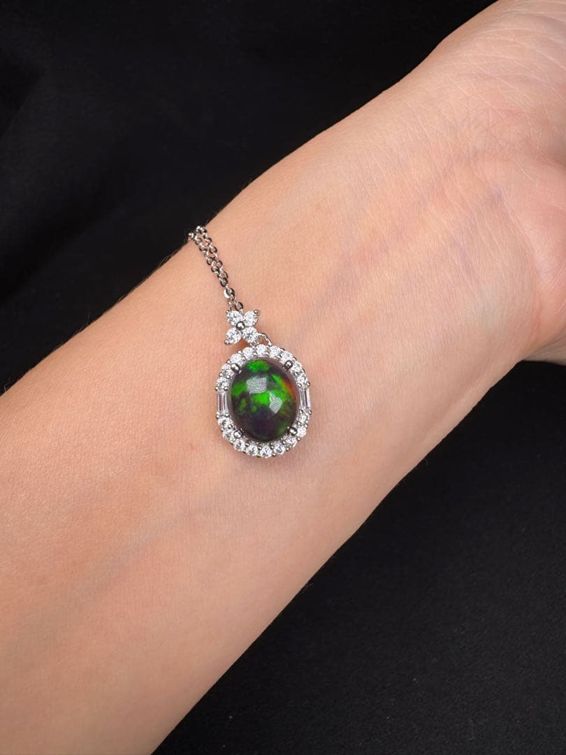 新作 天然石高品質ブラックオパール 2.57ct 遊色綺麗 ペンダント