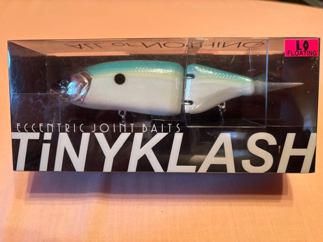 タイニークラッシュ TiNYKLASH タイニークラッシュTiNYKLASH