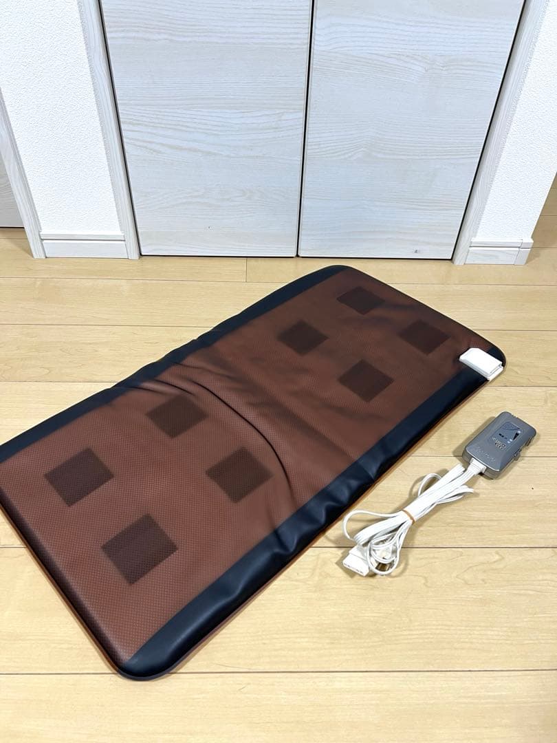 手軽な座布団タイプ 岩盤浴 ご湯るりと Lite 小林産業 手軽な座布団タイプ 岩盤浴 ご湯るりと Lite 小林産業 - メルカリ