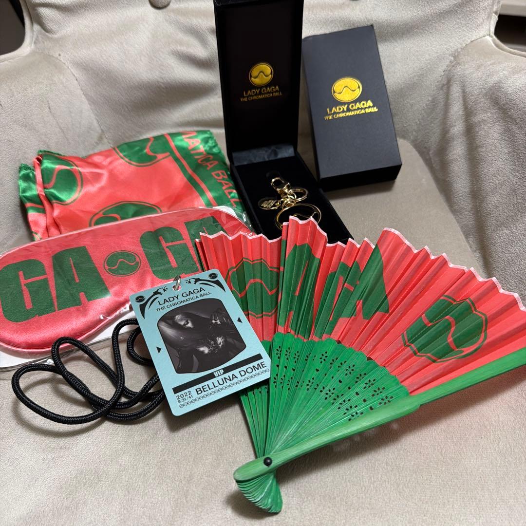 LADY GAGA chromatica ball tour VIP限定グッズ - メルカリ