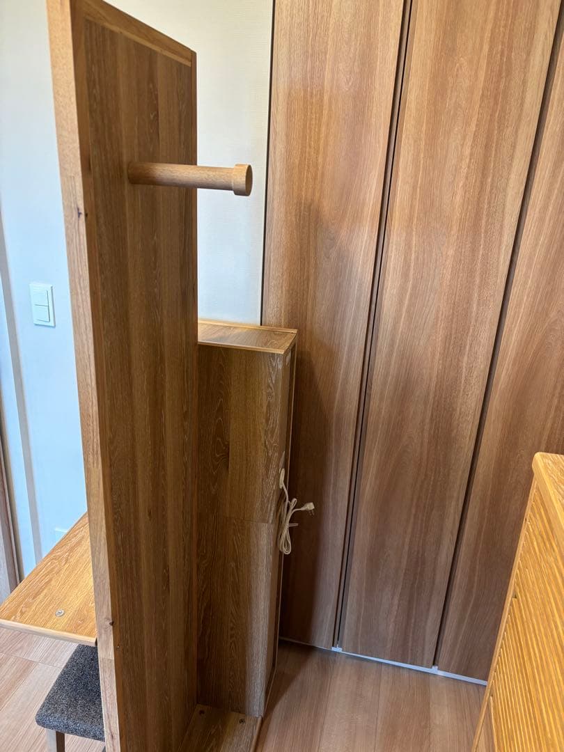 美品】LIVING HOUSE 姿見ドレッサー 椅子付き - メルカリ