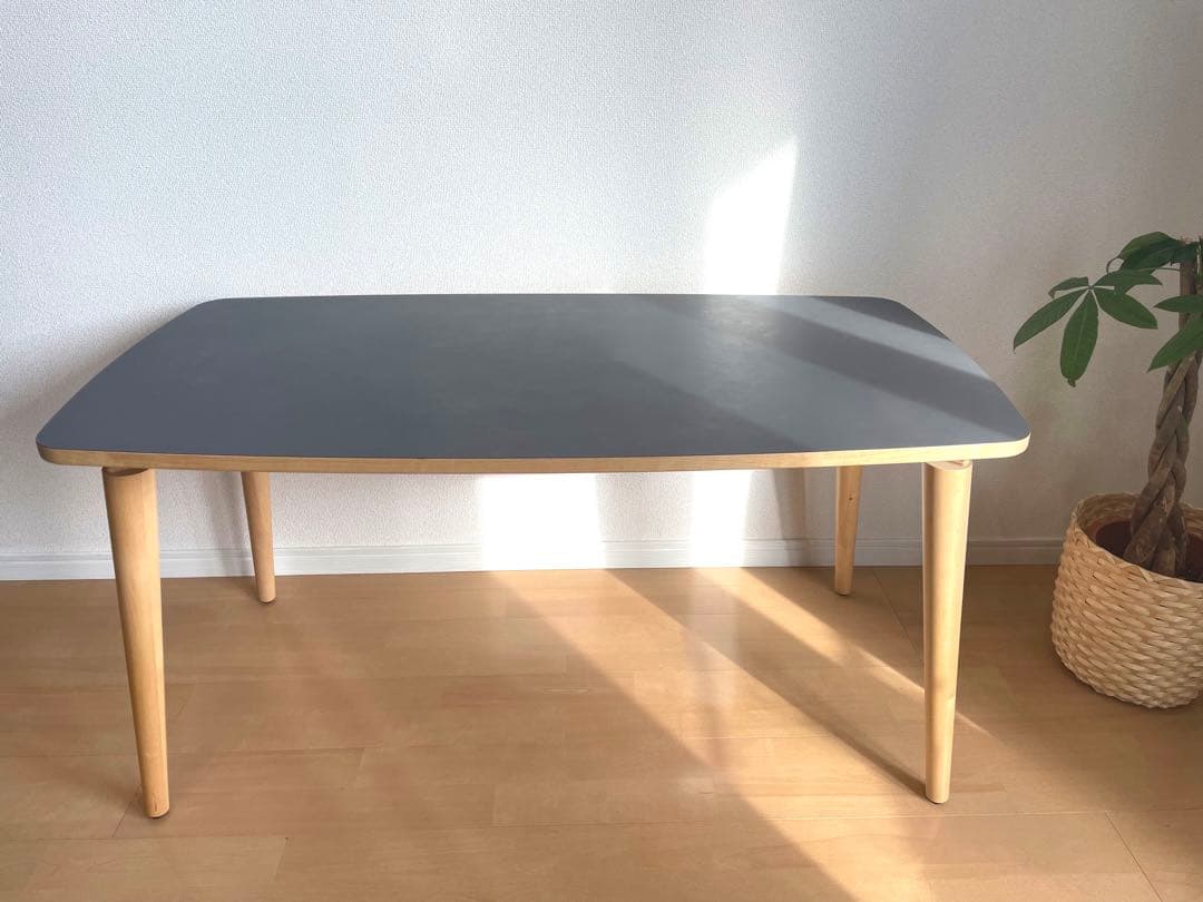 IKEA】オムテンクサム テーブル OMTANKSAM【大幅値下げ・送料込み