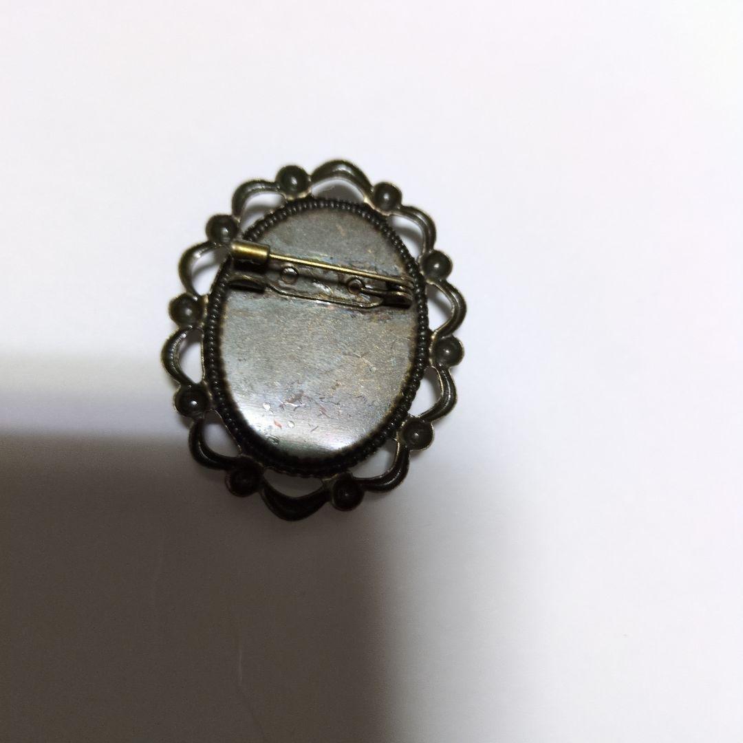 カメオデザイン ブローチ 女性の横顔 - メルカリ