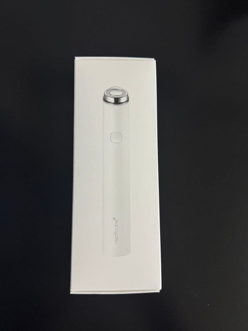 メディキューブ AGE-R ブースタープロミニ ホワイト - メルカリ