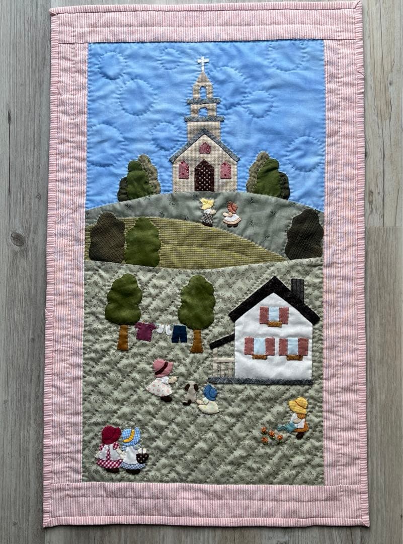 パッチワークタペストリー スーちゃん キルト - メルカリ