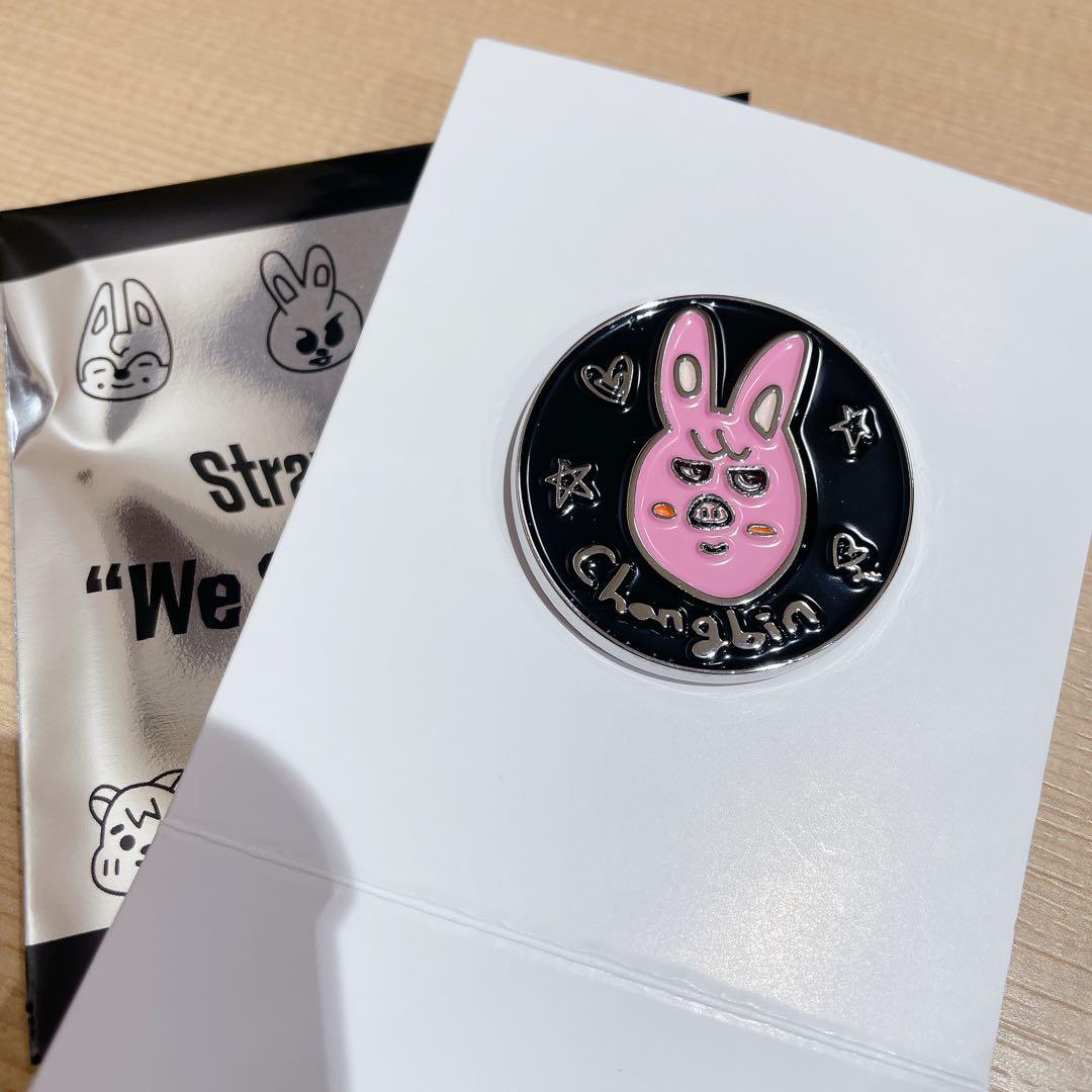 StrayKids スキズ 展示会 ランダムピンバッジ チャンビン - メルカリ