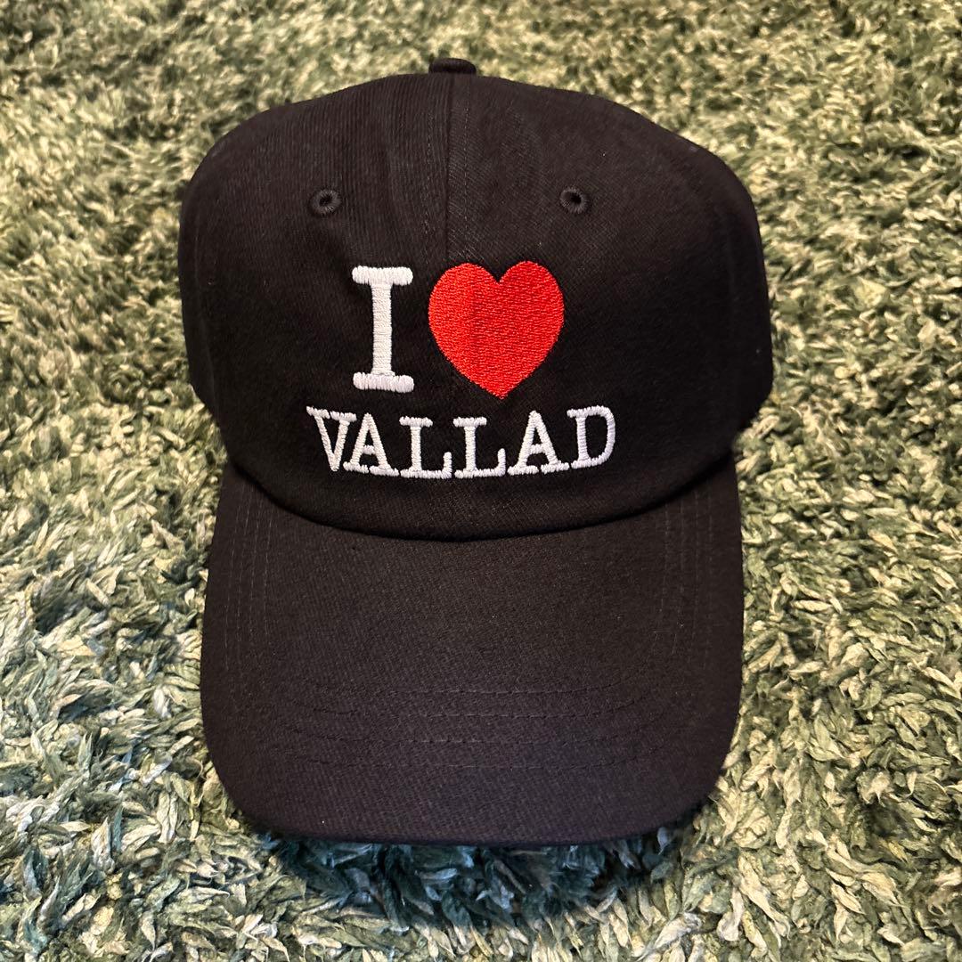 新品 I LOVE VALLAD CAP キャップ IO kohjiya 着用 - メルカリ