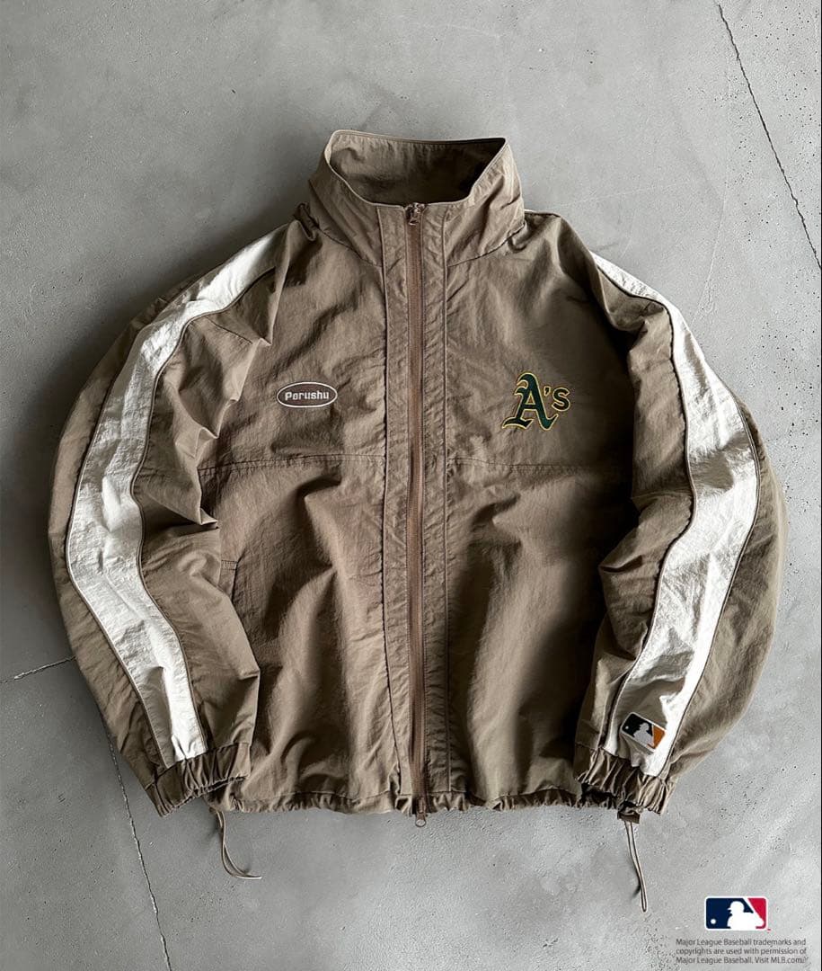 Perushu × MLB スタンドネックナイロンブルゾン - メルカリ