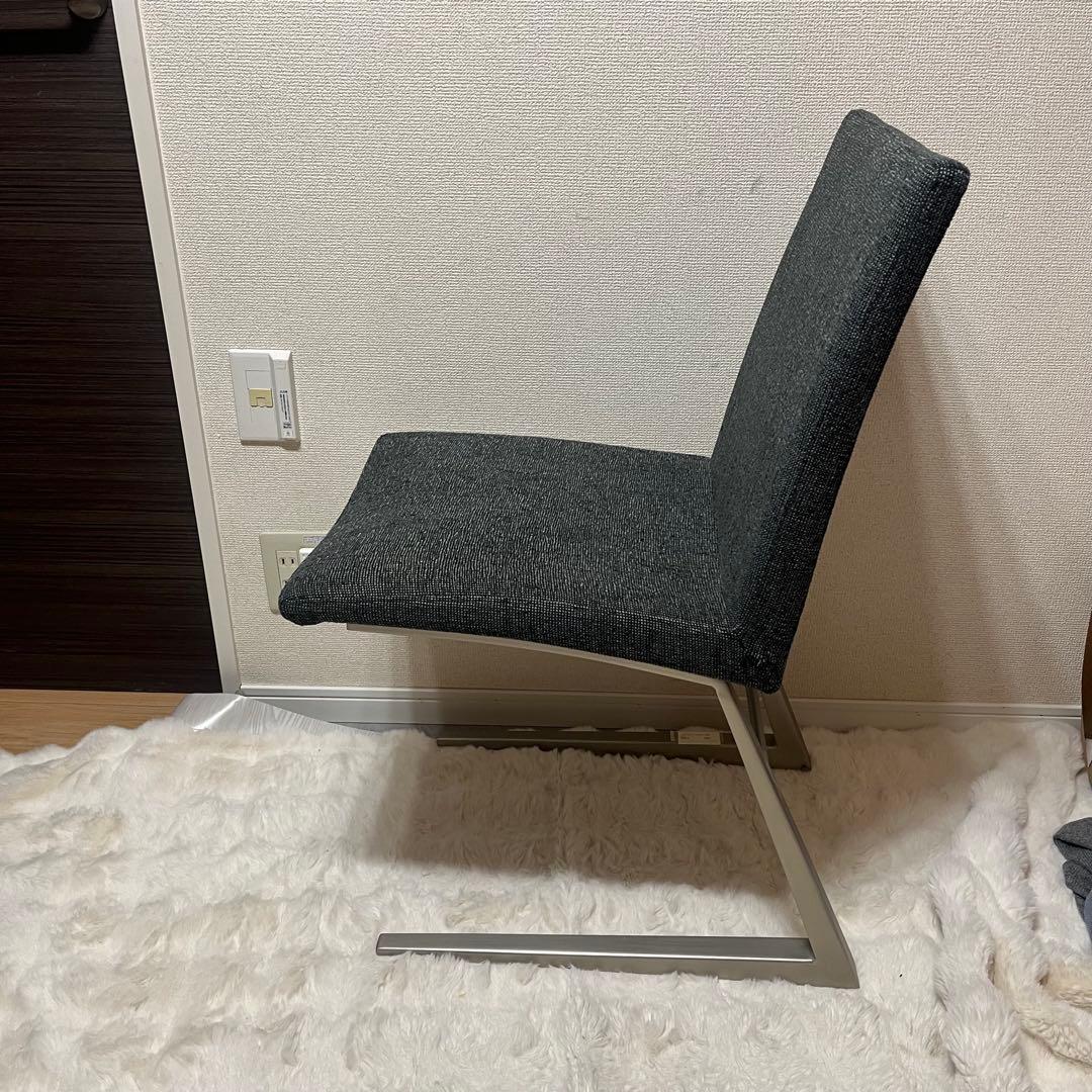 ボーコンセプト マリポサ ダイニングチェア - メルカリ