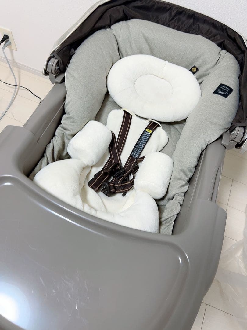 Combi 電動　ベビーラック ネムリラ　グレー Combi（コンビ） コンビ（combi）ネムリラAutoDR（グレー）ネムリ