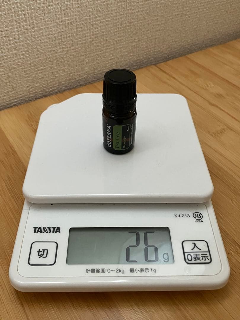 檜のアロマオイルスタンド付き！ ドテラ アロマタッチキット