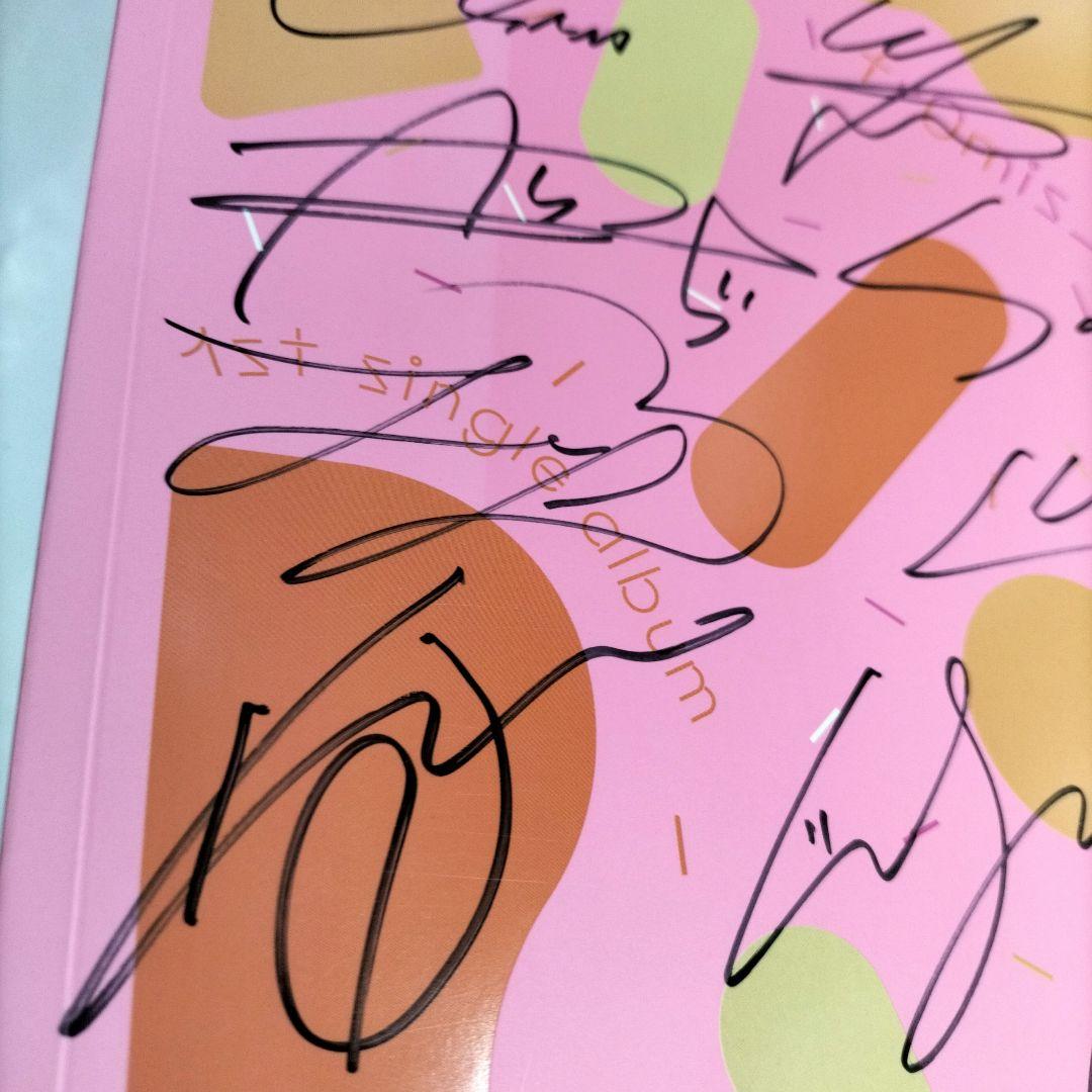 28000⭐メンバー本人⭐全員サイン入り⭐fromis_9⭐2トレカ付き