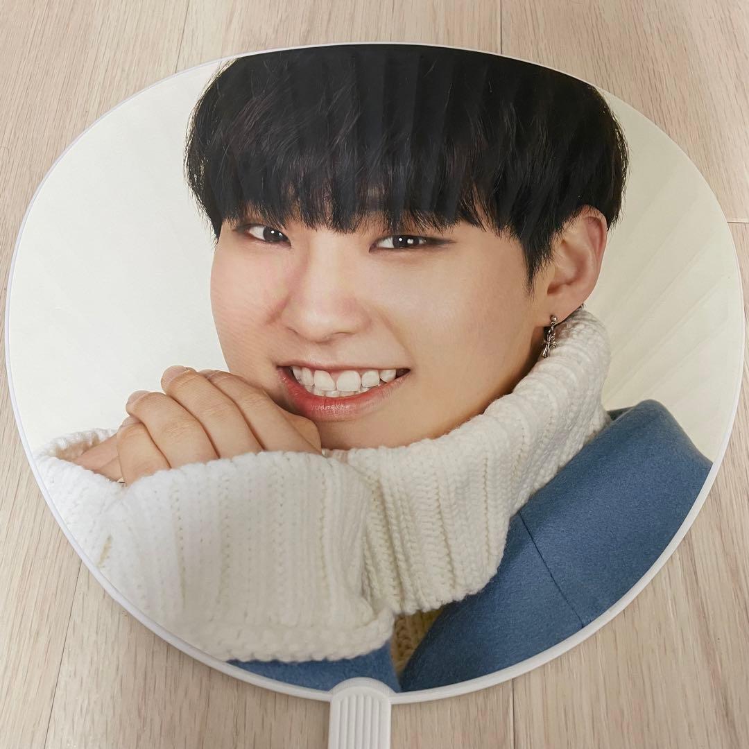 seventeen セブチ ホシ HOSHI うちわ 団扇 セット - メルカリ