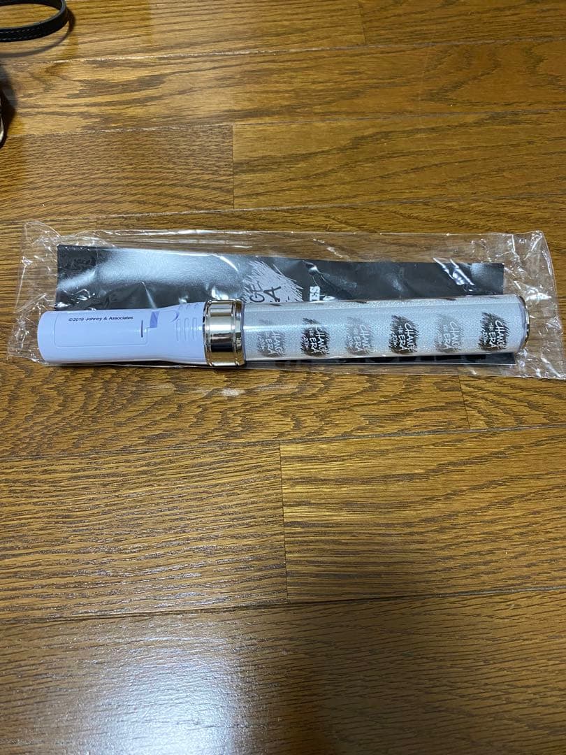 正規品】SixTONES チェンエラ ペンライト 電池込み - メルカリ