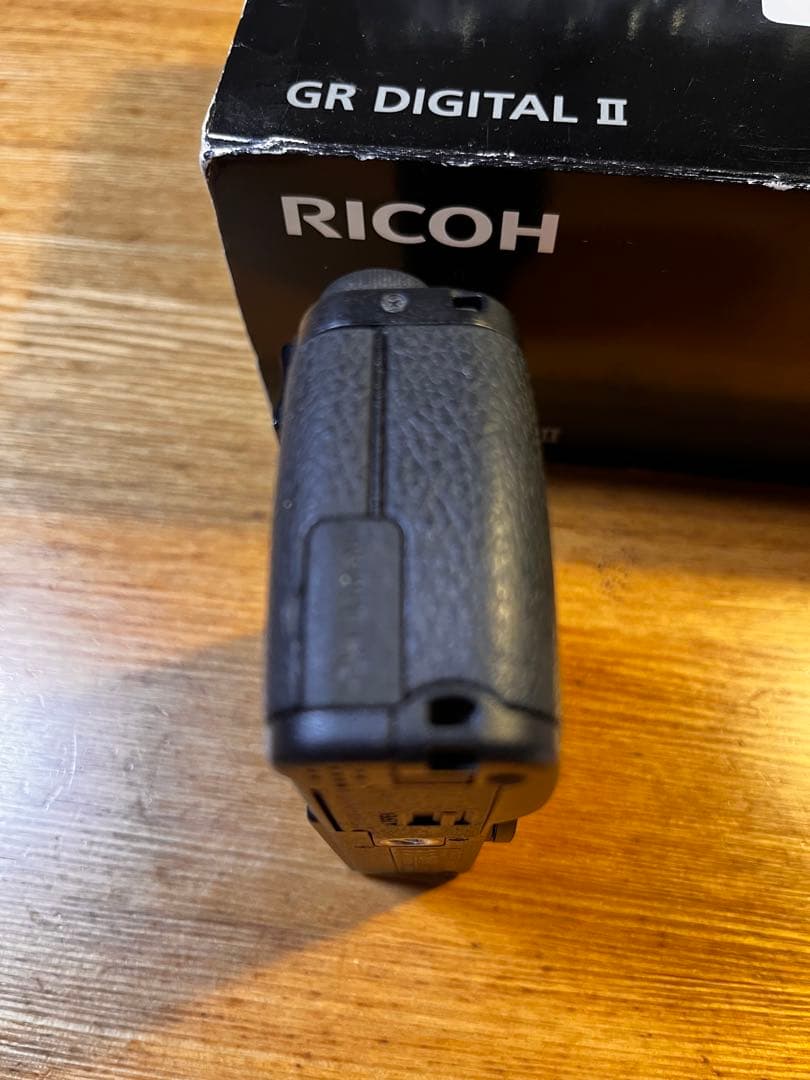 訳ありジャンク品 RICOH GR DIGITAL II 本体と付属品