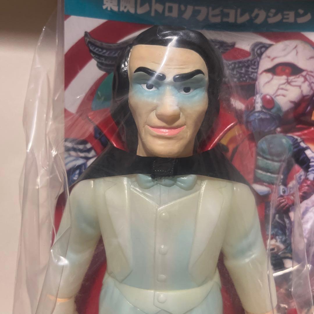 こ*♪様 東映レトロソフビコレクション 仮面ライダー 死神博士 ソフビ フィギュ 東映レトロソフビコレクションに、設定画カラーの原作版「仮面ライダー