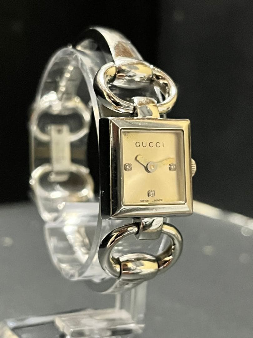 ★超希少　GUCCI 120トルナヴォーニSS 石付レディース腕時計　動作良好 Gucci-120-Tornabuoni-diamond-