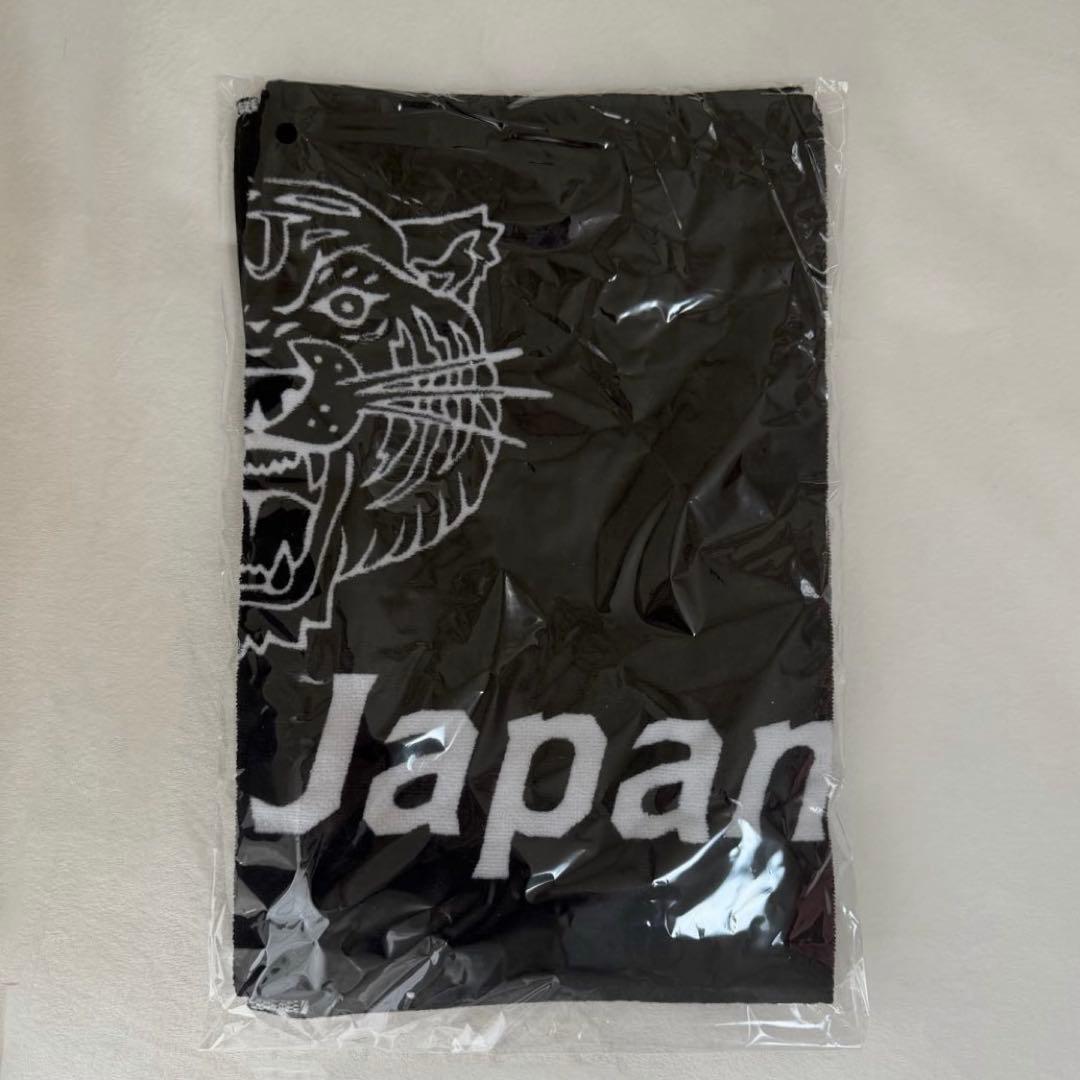 TravisJapan フェイスタオル - メルカリ