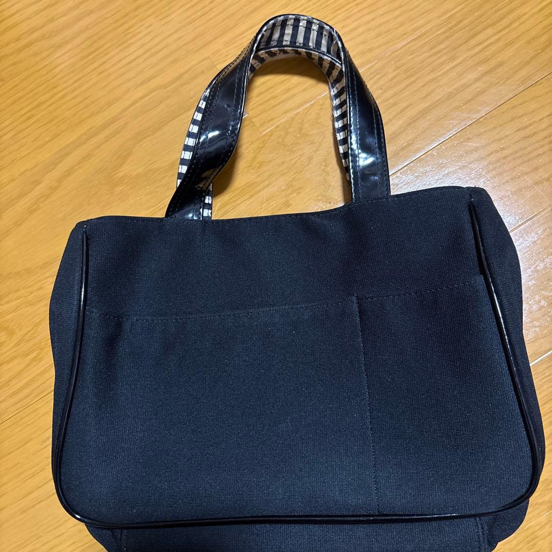 MARY QUANT 黒 トートバッグ 花モチーフ - メルカリ