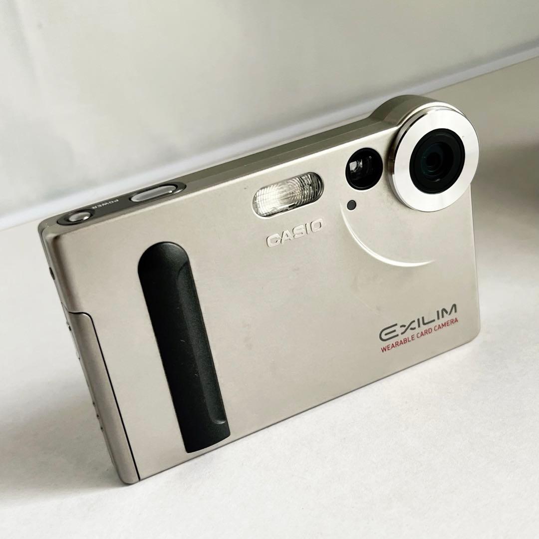 CASIO EXILIM EX-S1カード型デジカメ 純正バッテリー、充電器付き