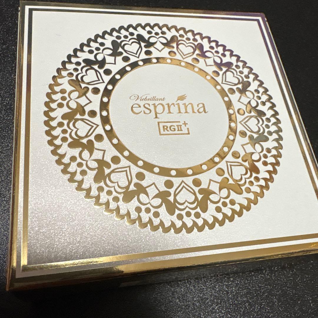 エスプリーナ クッションファンデーション 本体、リフィル3個のセット