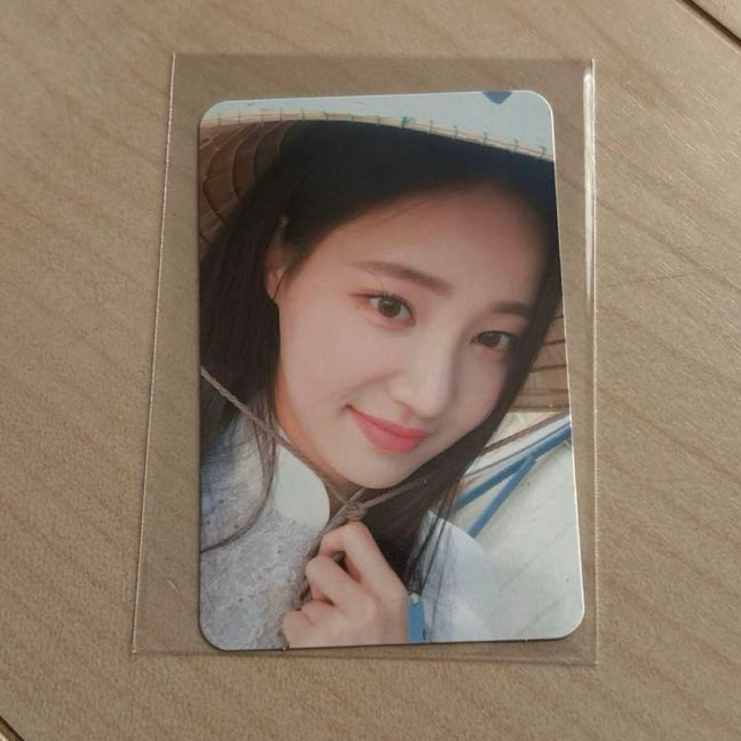 MOMOLAND 封入特典トレカ☆ヨヌ YEONWOO モモランド - メルカリ