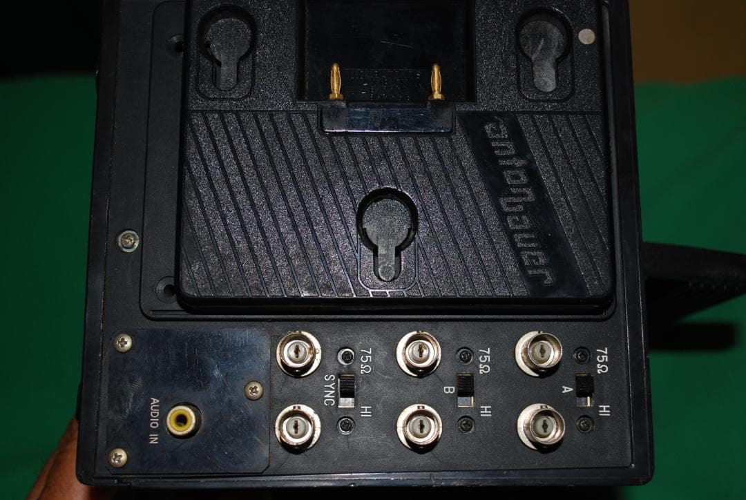 Ikegami6インチカラーモニターTM6-1AV中古動作品の出品です。 - メルカリ