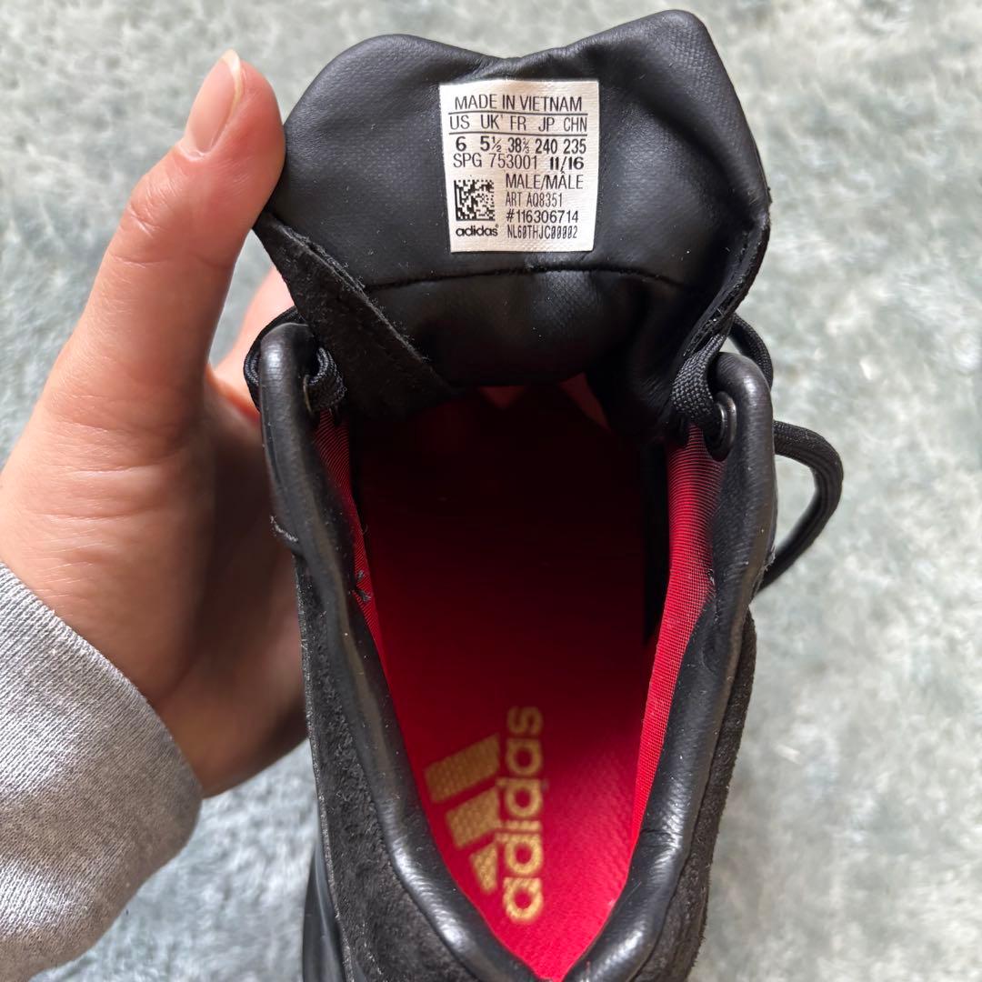 新品✨】adidas ブラック ハイカット スパイク 野球 アディダス - メルカリ