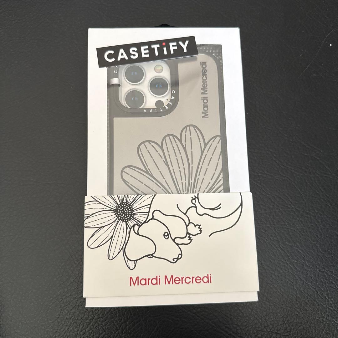 CASSETiFY Mardi Mercredi iPhone16ProMAX 花柄デザインのCASSETiFY