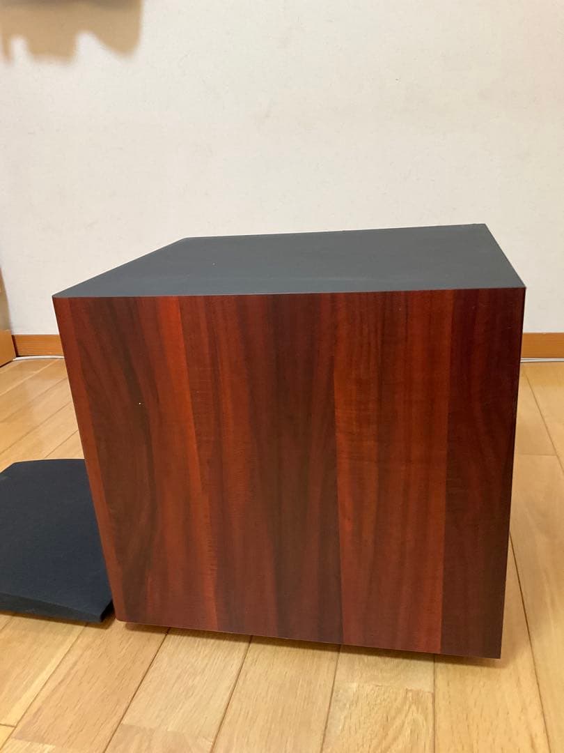JBL STAGE A100P スーパーウーファー 木目調、お譲りします。