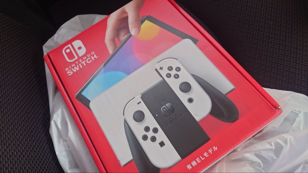 Nintendo Switch 有機ELモデル ホワイト 値下げ可 Nintendo Switch 有機ELモデル ホワイト HEG-S-KAAAA ※量販店舗印付の