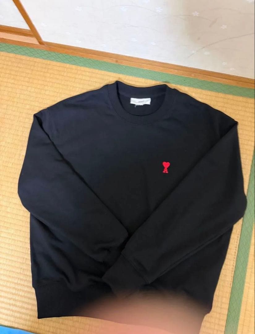 ami 黒 スウェット ハート刺繍 Lサイズ。 - メルカリ